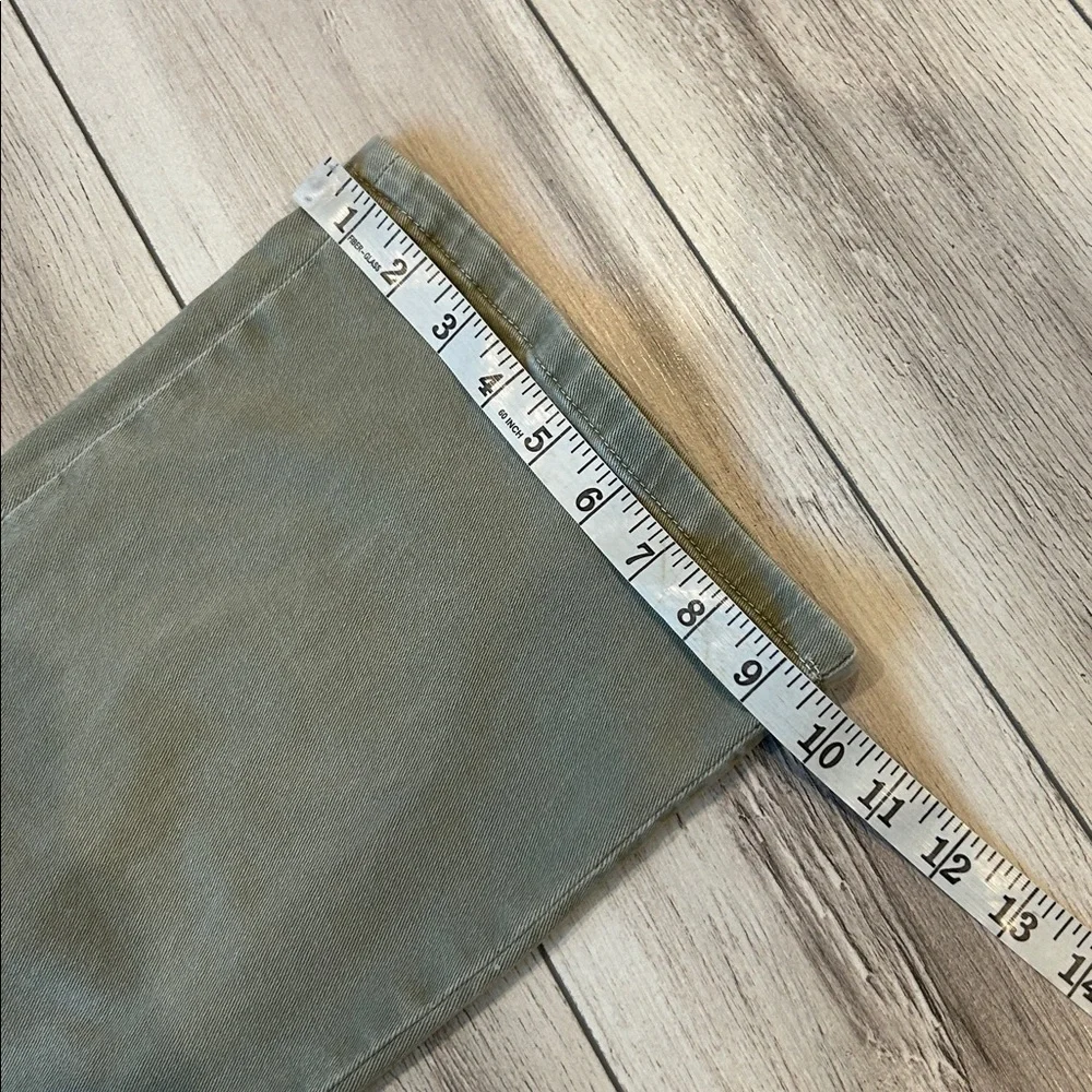 Q2 Premium Denim wide leg cargo jeans size small